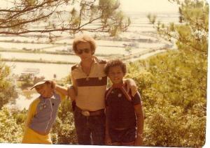 Sumiko, Robert, and Scott Saulson (1979)